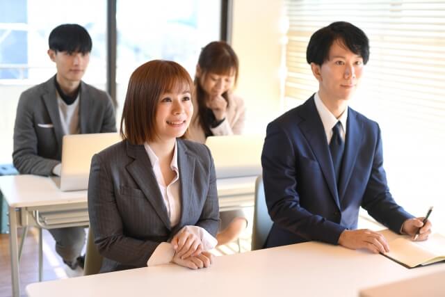 社内セミナーでキャリアプラン研修が人気の理由